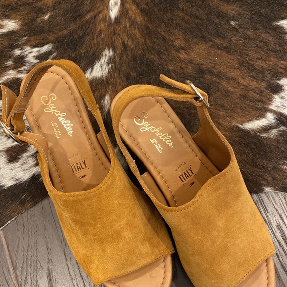 Seychelles Elated Platform Wedge Sandal in Cognac Suede - Picture 2 of 7